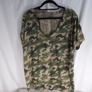 Susina Camo  Short Sleeve T-Shirt Size: 3X